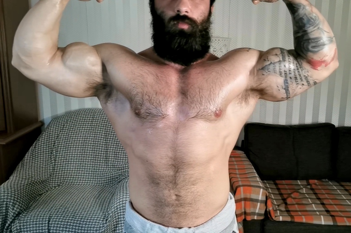 Flex4me – Bodybuilder Arthur – Massive Muscle Flex